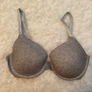 Victoria’s Secret PINK bra